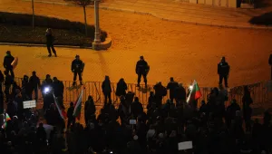 Цинизъм е гражданите да си правят партия