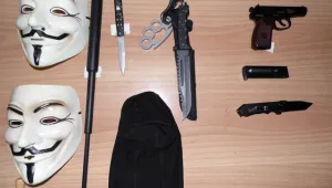 Протестът в София приключи в ареста за 15 младежи
