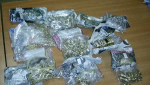 Митничари конфискуваха 