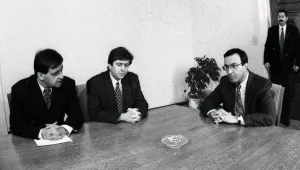 Преди 21 години: БСП връща мандата, България тръгва към Европа