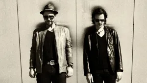 BOOKA SHADE за 23 години Yalta