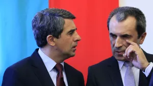 Президент и премиер защитават името на Левски от 