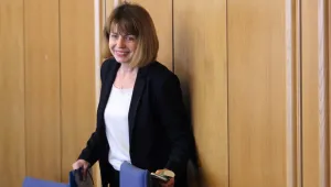 Фандъкова: Въпросът не е само какво учат децата, а какво разбират