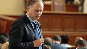 Кадиев: „Златните отсъстващи” избраха Кунева