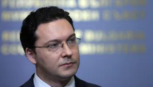 Вътрешният министър: Можем да имаме 12 хеликоптера за пожарогасене, има пилоти за това