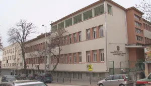 Мъжът, нападнал ученици в Плевен, се е скрил в психиатрия