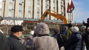 В Москва започнаха да разрушават незаконни постройки