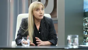 Елена Йончева: Има съмнение за корупционна схема при строителството на оградата