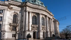 Вижте какви такси предлагат факултетите на Софийския университет