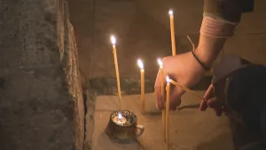 Десетки се стичат в с. Байлово, за да се простят с дядо Добри