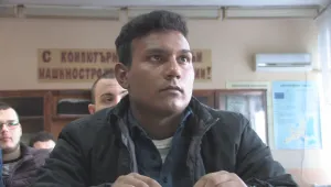 Гимназист от дом за деца намери чанта с пари… и я върна