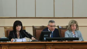 ГЕРБ и Патриотите внесоха искането за оставката на Валери Жаблянов