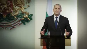 И президентът сезира КС заради възможността кметовете да наемат частни охранители 