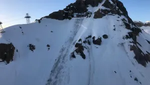Лавина помете четирима край швейцарския курорт Цермат