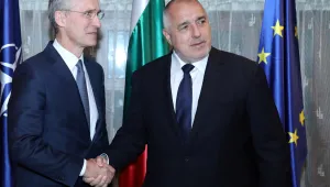 Генералният секретар на НАТО пристигна в България