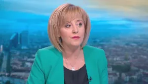 Манолова: Най-щедрото предложение да не участвам в изборите дойде от Борисов