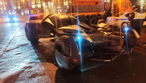 Батмобил бе спрян от движение в Москва