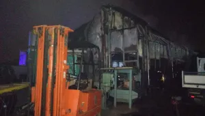 Пожар в пловдивското село Труд, горяха къща и автосервиз