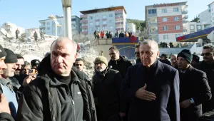 Ердоган се ангажира с мерки срещу мародерите в засегнатите райони