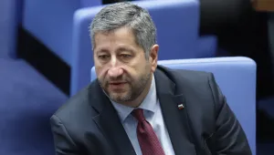 Иванов: „Пачавра леке не хваща“ - Пеевски иска да въвлече всички в отвратителен скандал