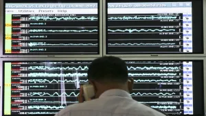 Десетки ранени след мощно земетресение в централната част на Индонезия