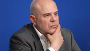 Свидетели срещу прокурор: Иван Гешев и ключови фигури от „Осемте джуджета“ влизат в съдебната зала