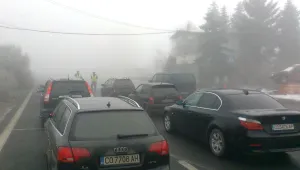 Засилен трафик към границата с Гърция