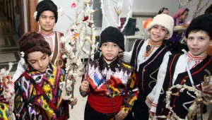 Ученици ще сурвакат Цветан Цветанов, министри и посланици