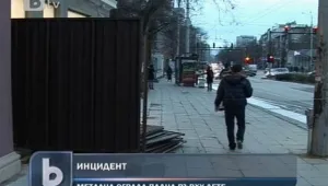 Заграждения на строеж рухнаха върху момиче във Варна