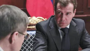 Медведев иска оставки след атентата на Домодедово 