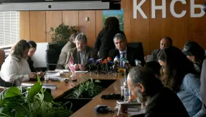Синдикатите заплашиха финансовия министър със стачки