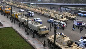 Военните суспендират египетската конституция