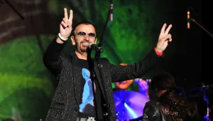 Ринго Стар и Дейв Стюарт от Eurythmics написаха мюзикъл