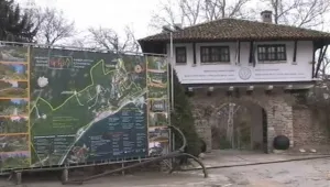Уеб камера показва времето в района на Двореца в Балчик 
