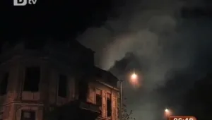 Правят оглед на горялата сграда във Варна