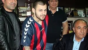 Делев дебютира, Мерсин пада