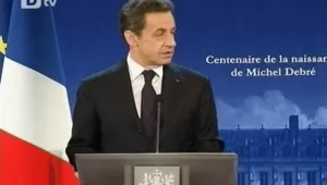 Саркози призова французите да не губят кураж