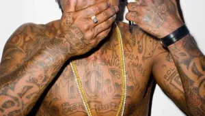 Lil Wayne пише затворнически мемоари