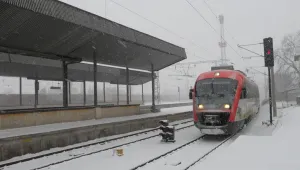 Електрическа мотриса замръзна в Мездра