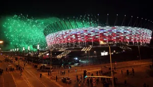 Откриха стадиона във Варшава с шоу и заря 