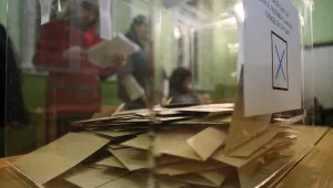 400 000 подписа ще стигат за референдум