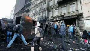 Протестиращи принудиха губернатора на Лвов да подаде оставка