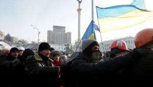 Опозицията продължава борбата, кървави протести и в други части на Украйна