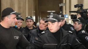 Петното излезе от ареста с 