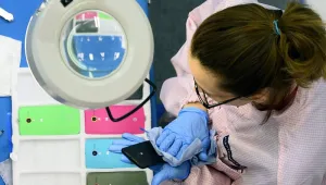 Леново купува Моторола мобилити от Гугъл