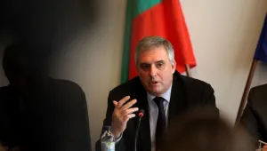 Калфин намира само процедурни пропуски в радикалната промяна в пенсионната система