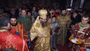 Митрополит Йоан започна обиколка на храмовете във Варна