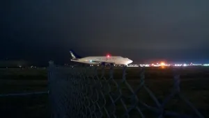 Самолет кацна принудително в Канзас