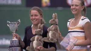 Шарапова на 15, когато за първи път стига финал на Australian Open