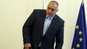 Борисов гледал как във влака за Банкя пътуват не повече от 10-15 души 